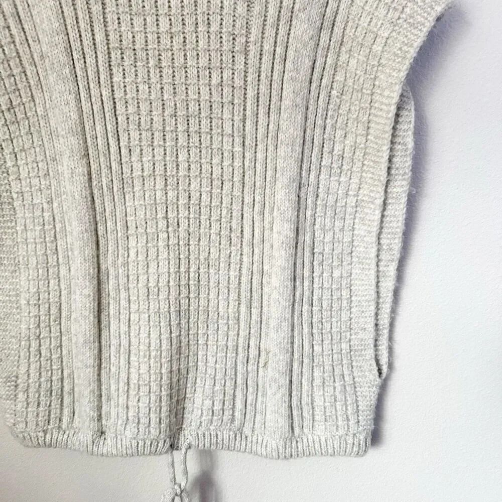UNIVERSAL THREAD | Gray Knit Sweater Vest OS One Size Sleeveless Drawstring Tie - Picture 6 of 9